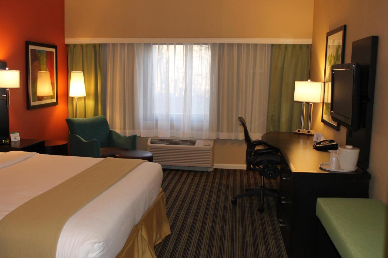 Holiday Inn Express Princeton Southeast By Ihg Plainsboro Eksteriør billede