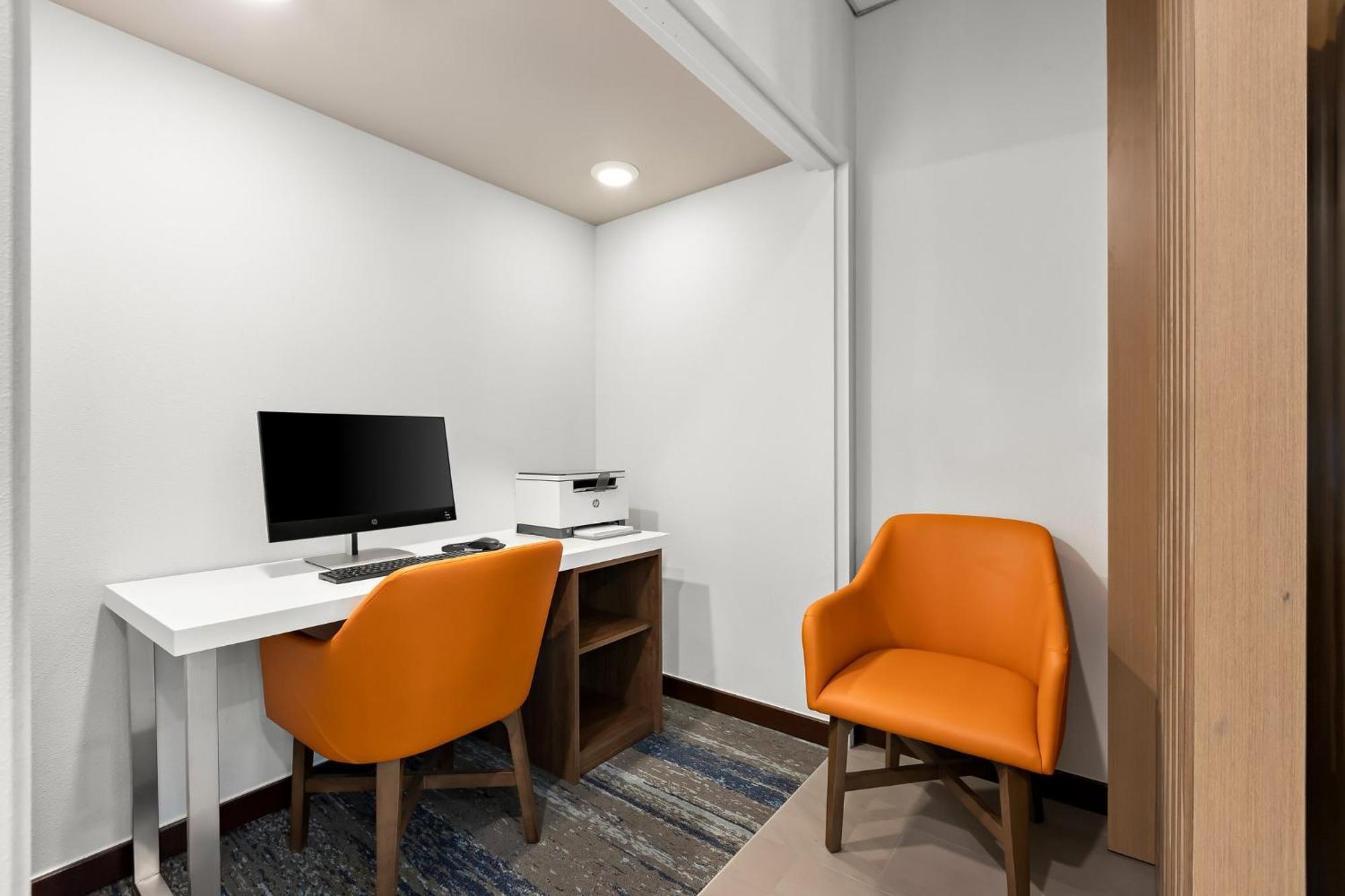 Holiday Inn Express Princeton Southeast By Ihg Plainsboro Eksteriør billede