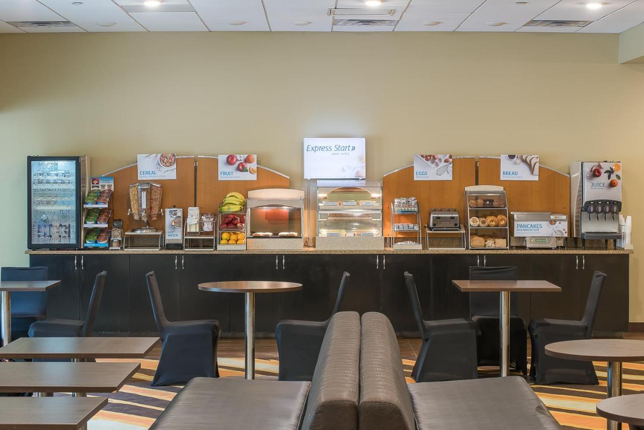 Holiday Inn Express Princeton Southeast By Ihg Plainsboro Eksteriør billede